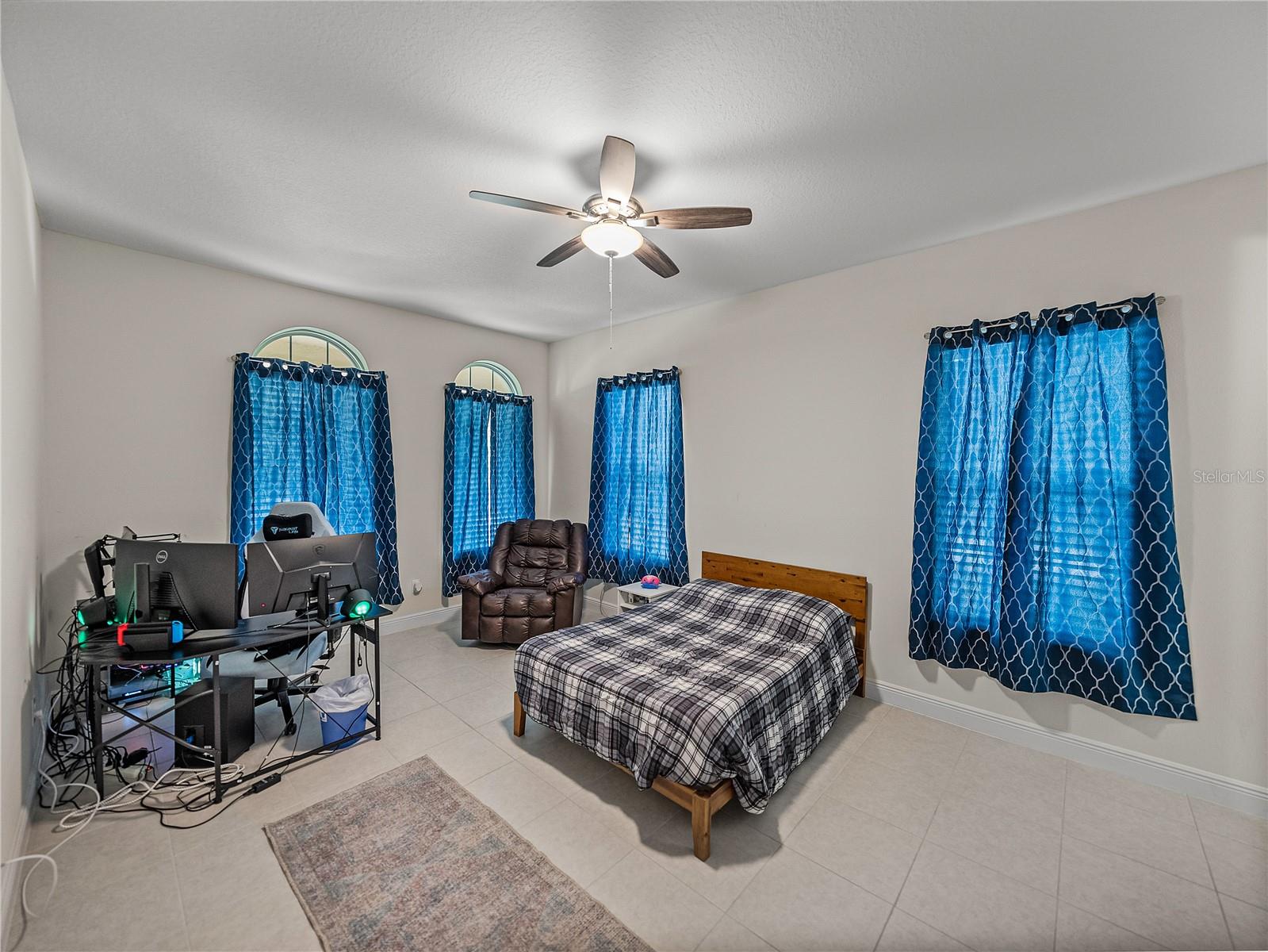 14198 THOROUGHBRED DR, DADE CITY, FL, 33525