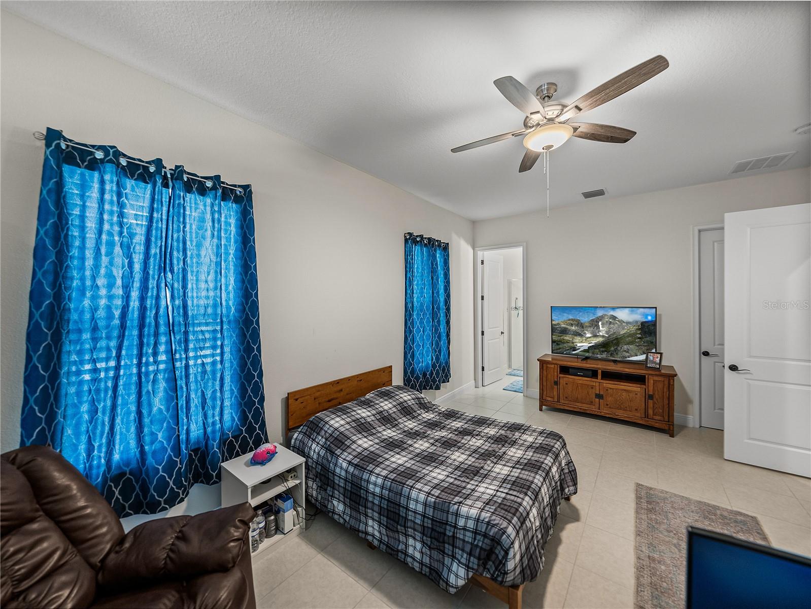 14198 THOROUGHBRED DR, DADE CITY, FL, 33525