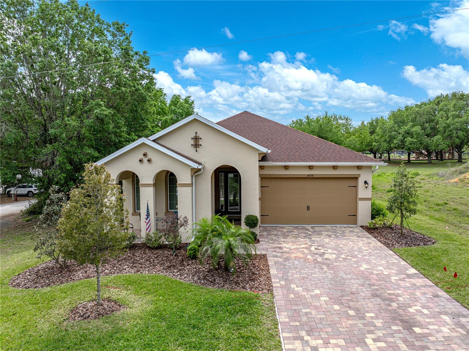 14198 THOROUGHBRED DR, DADE CITY, FL, 33525