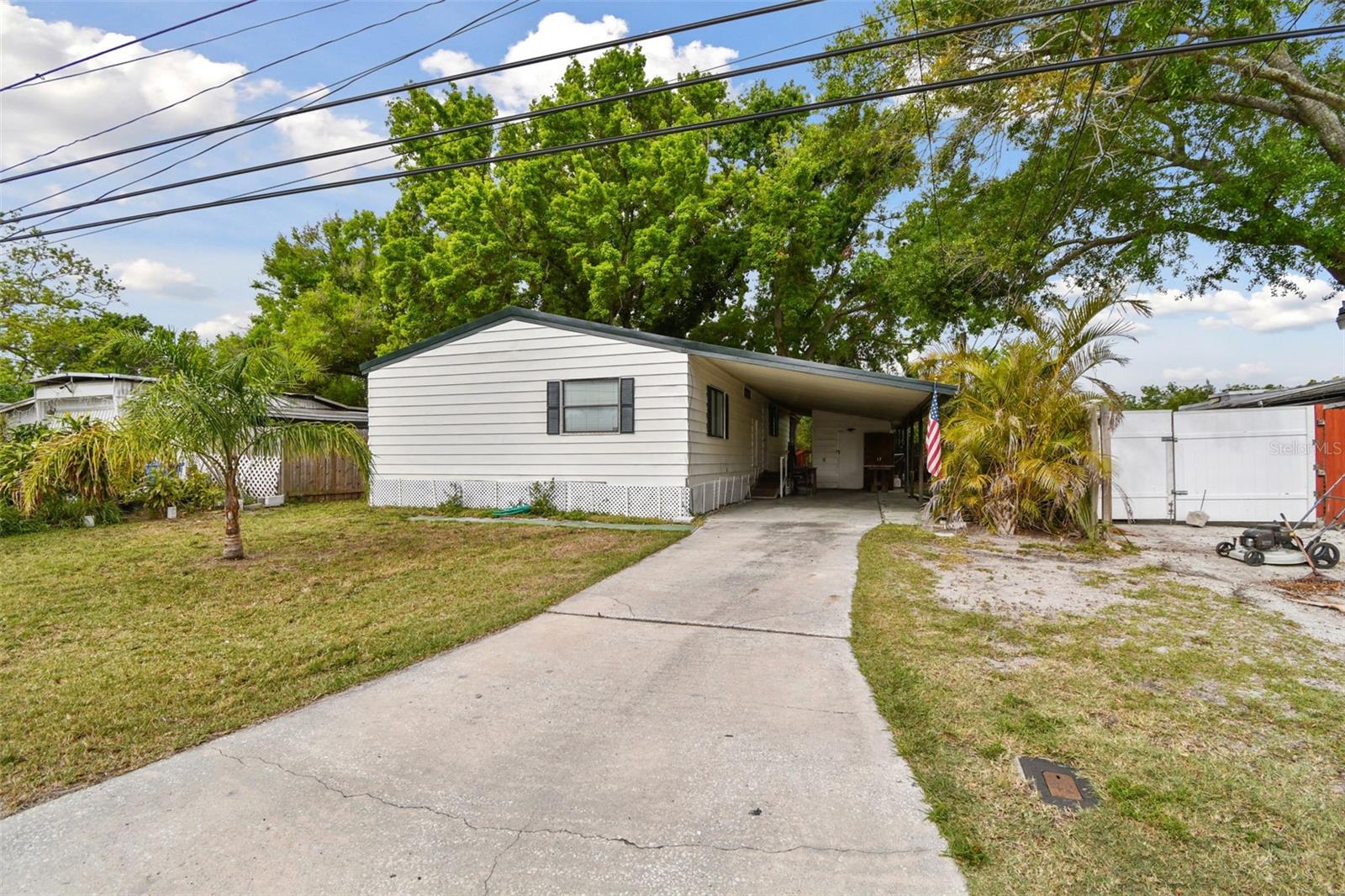 5832 SUSSEX DR, TAMPA, FL, 33615