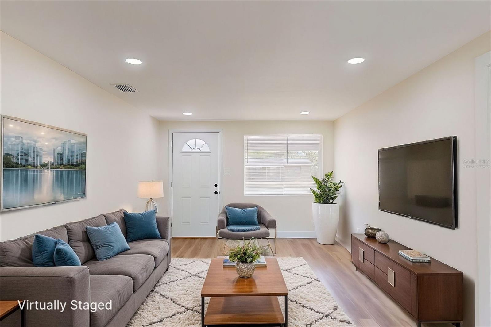 8503 N TEMPLE AVE, TAMPA, FL, 33617
