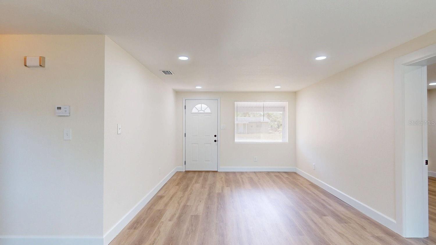 8503 N TEMPLE AVE, TAMPA, FL, 33617