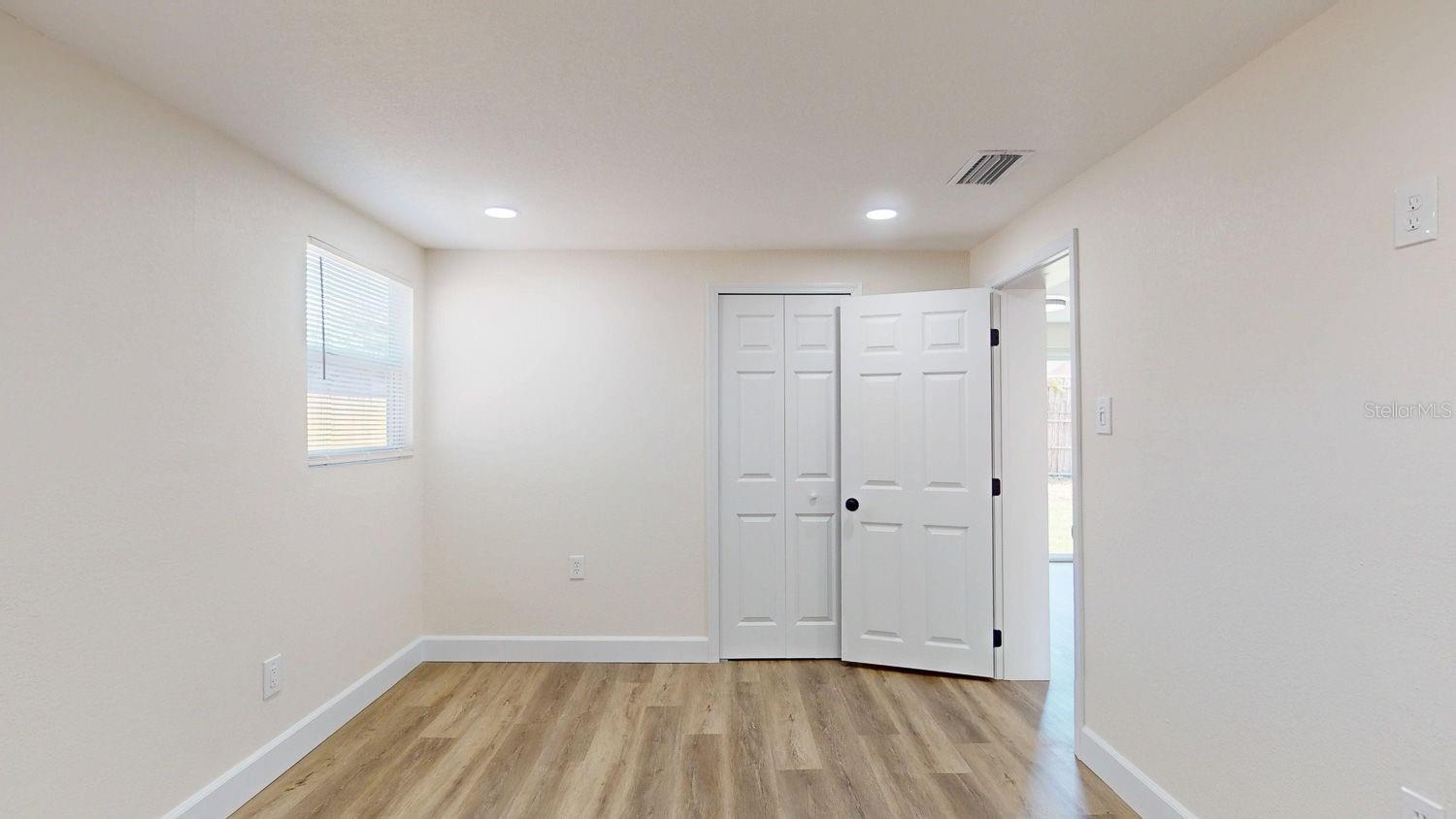 8503 N TEMPLE AVE, TAMPA, FL, 33617
