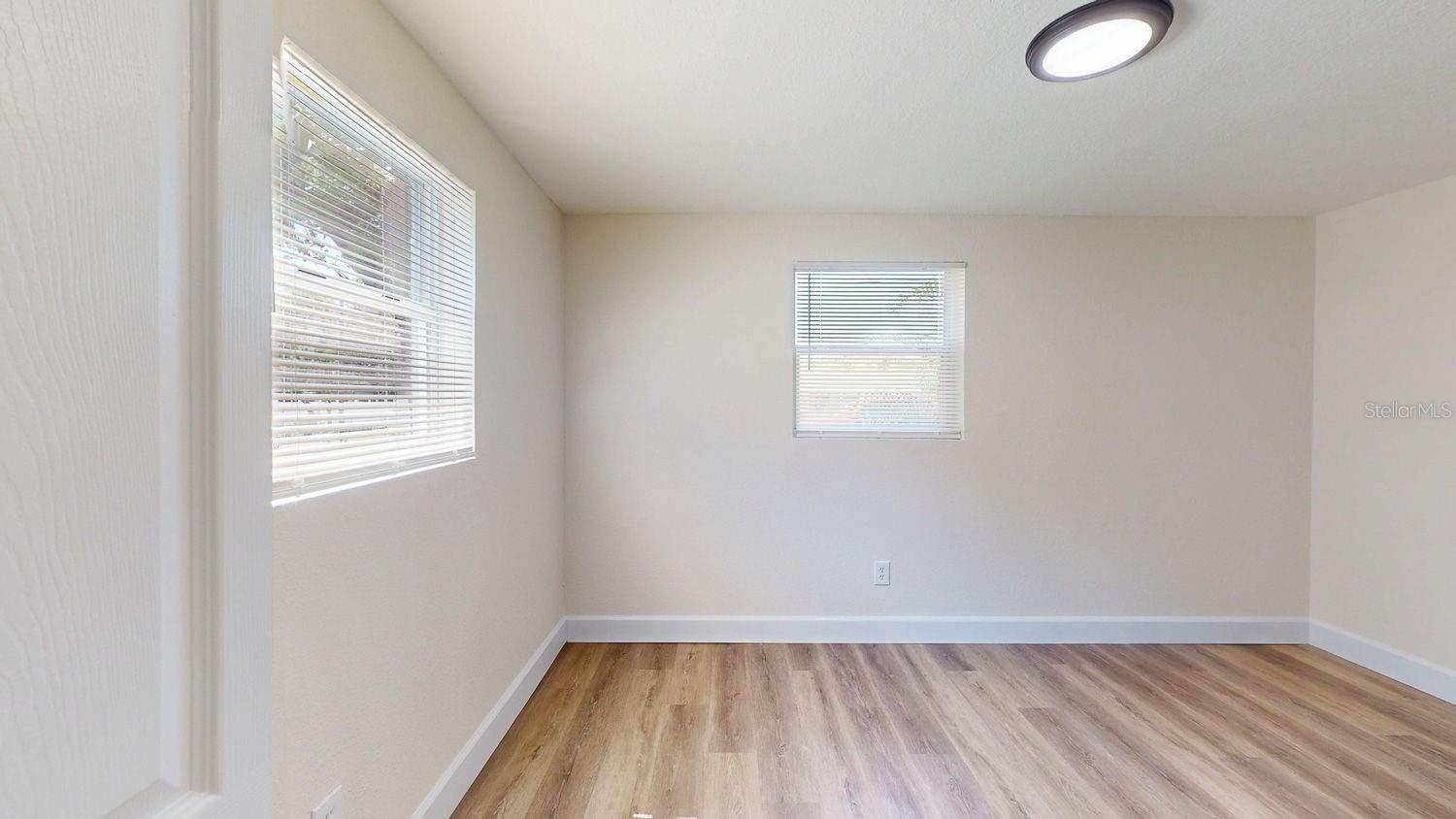 8503 N TEMPLE AVE, TAMPA, FL, 33617