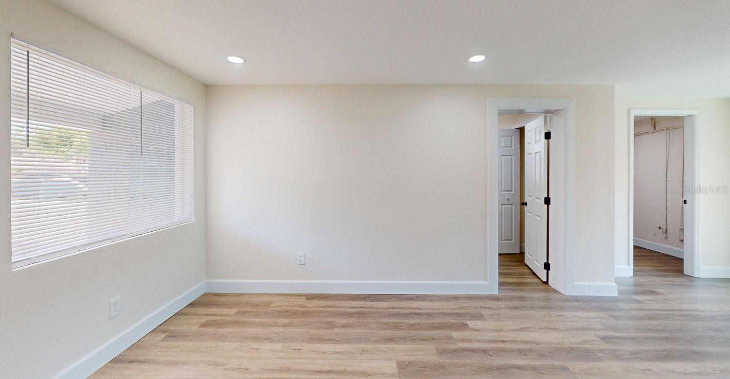 8503 N TEMPLE AVE, TAMPA, FL, 33617