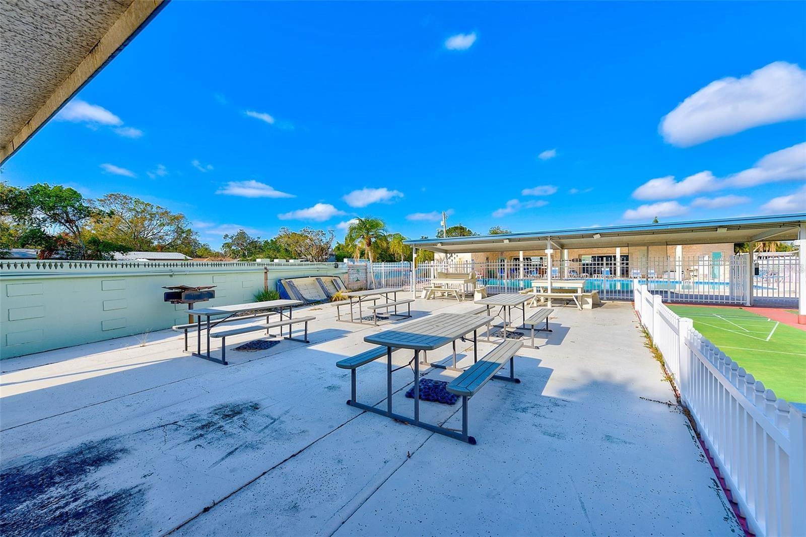 250 ROSERY RD NW #228, LARGO, FL, 33770