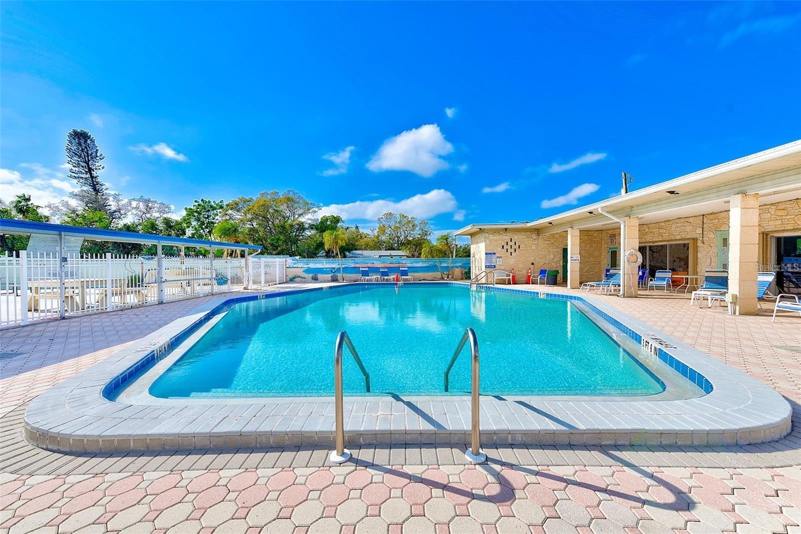250 ROSERY RD NW #228, LARGO, FL, 33770