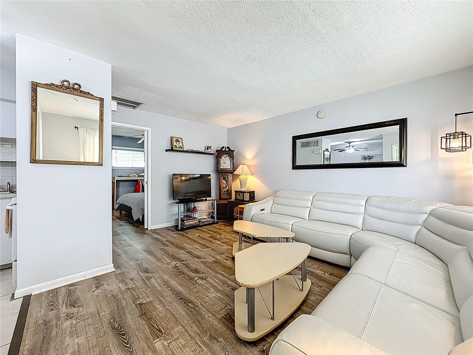 250 ROSERY RD NW #228, LARGO, FL, 33770