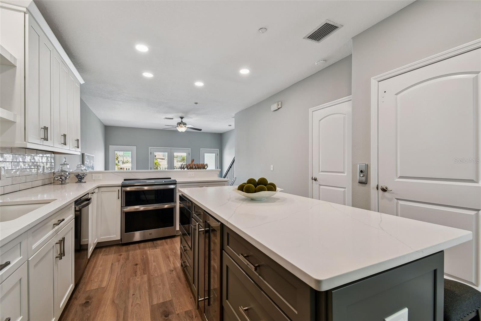161 BRIGHTWATER DR #8, CLEARWATER BEACH, FL, 33767