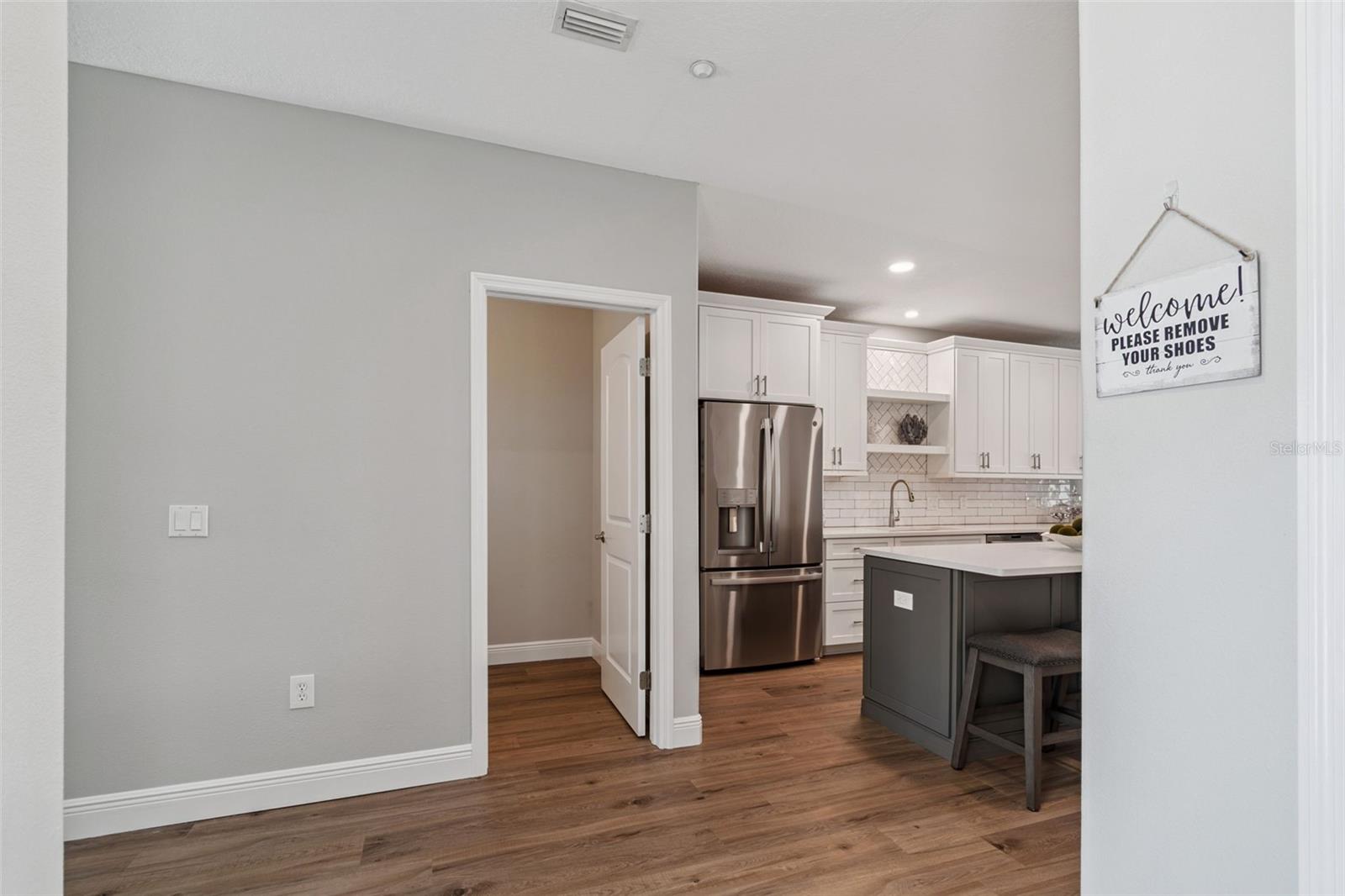 161 BRIGHTWATER DR #8, CLEARWATER BEACH, FL, 33767