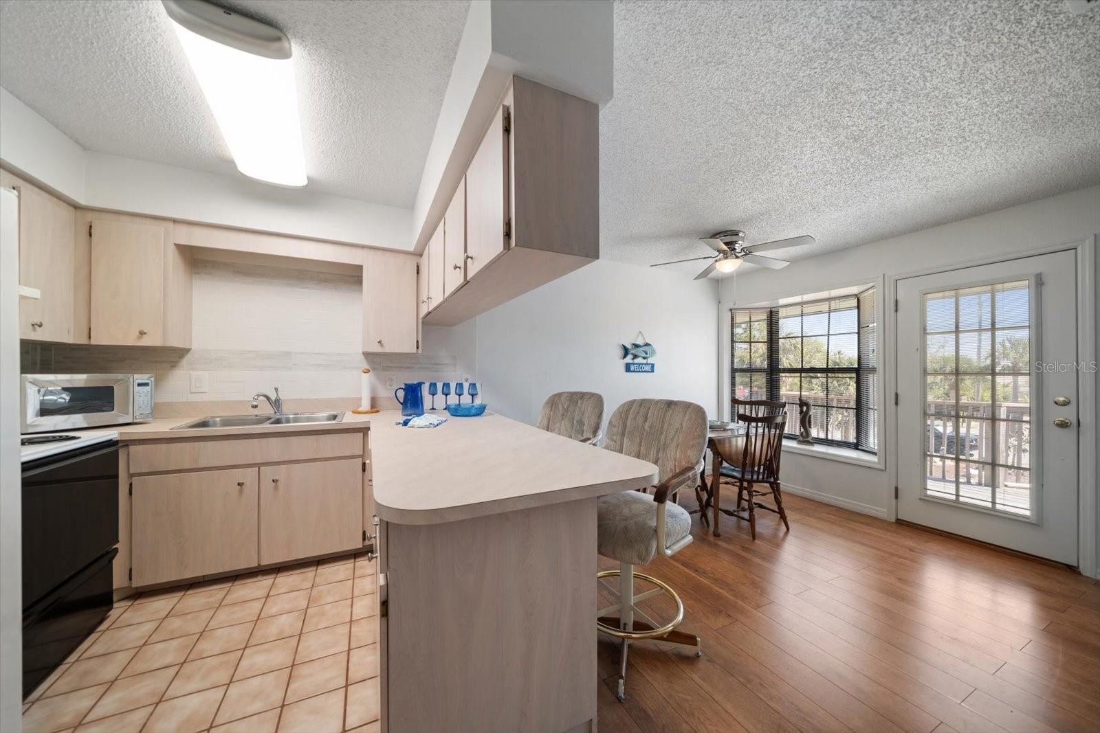800 E GULF BLVD #2, INDIAN ROCKS BEACH, FL, 33785