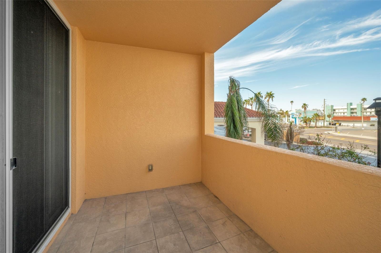 15208 GULF BLVD #203, MADEIRA BEACH, FL, 33708