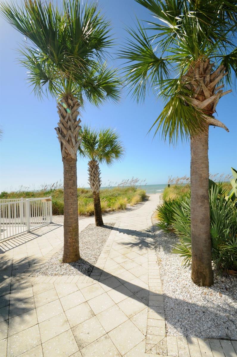 15208 GULF BLVD #203, MADEIRA BEACH, FL, 33708