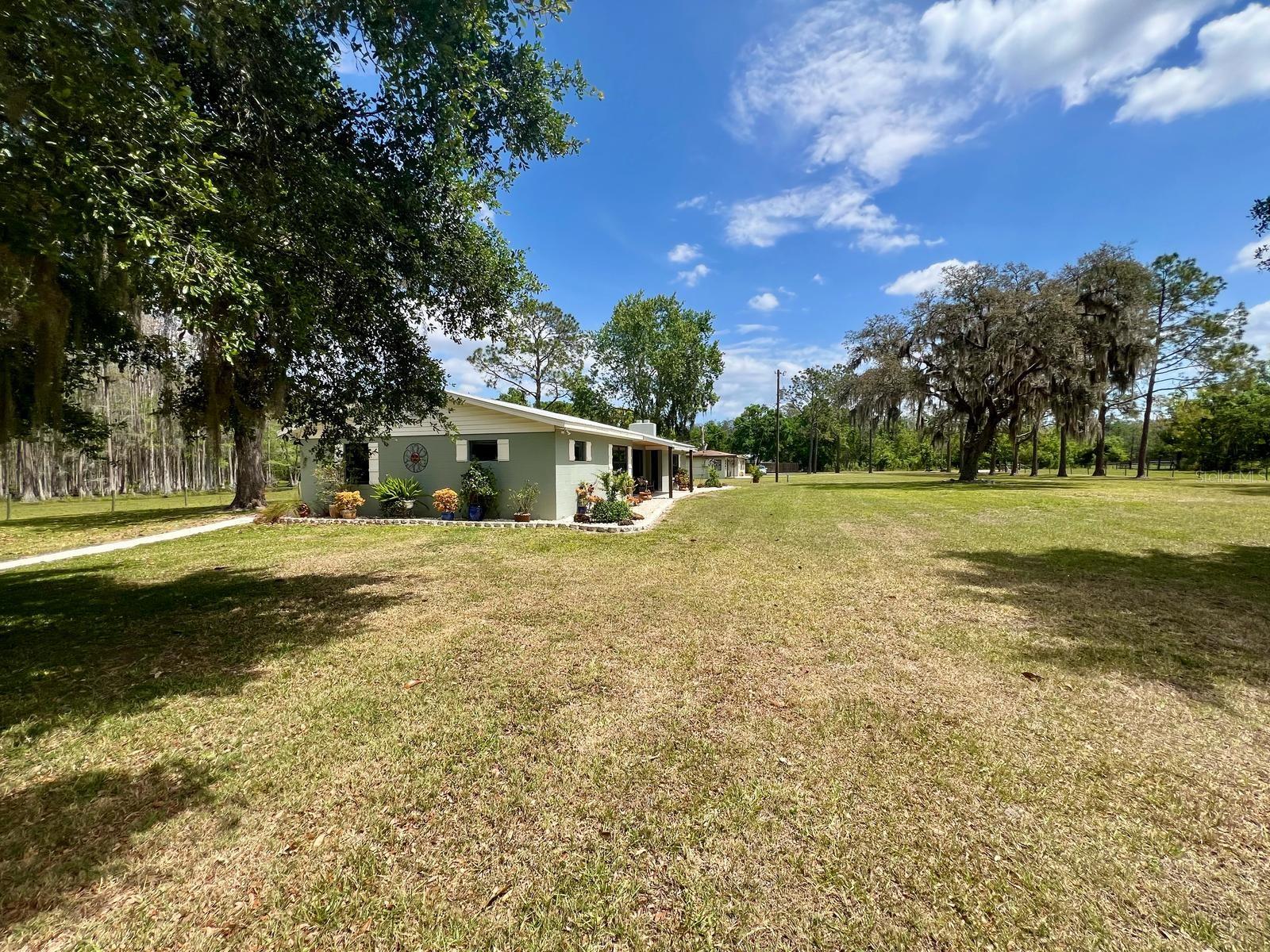 1464 MOUNT PLEASANT RD, GROVELAND, FL, 34736