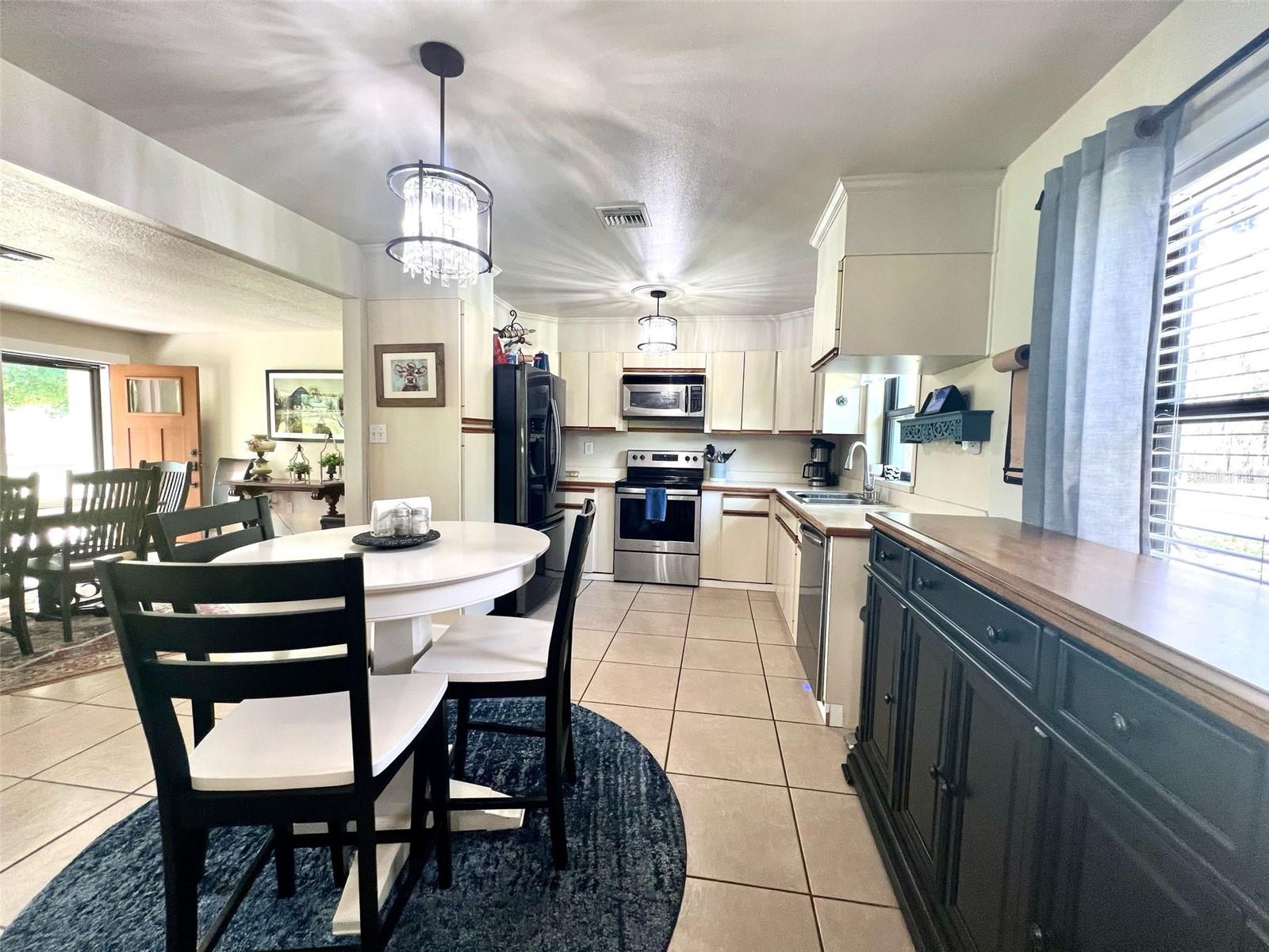 1464 MOUNT PLEASANT RD, GROVELAND, FL, 34736