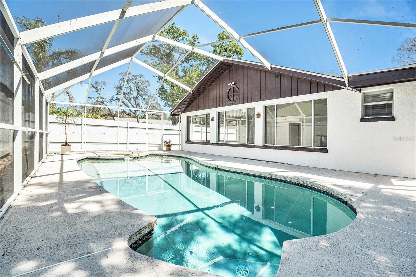 8902 N HAMNER AVE, TAMPA, FL, 33604