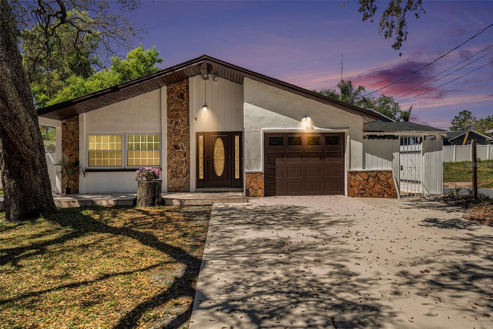 8902 N HAMNER AVE, TAMPA, FL, 33604