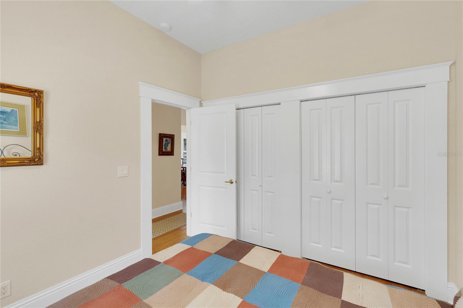 7701 N DARTMOUTH AVE, TAMPA, FL, 33604