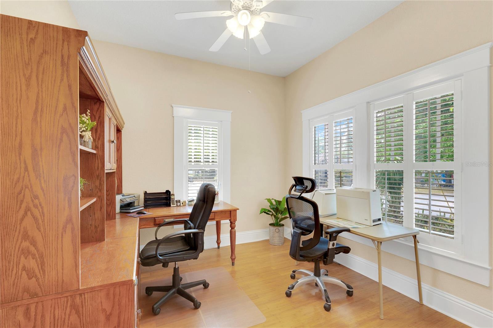 7701 N DARTMOUTH AVE, TAMPA, FL, 33604