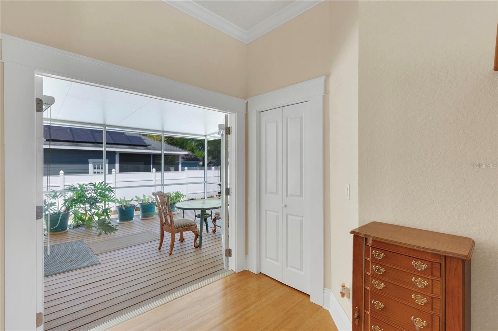 7701 N DARTMOUTH AVE, TAMPA, FL, 33604