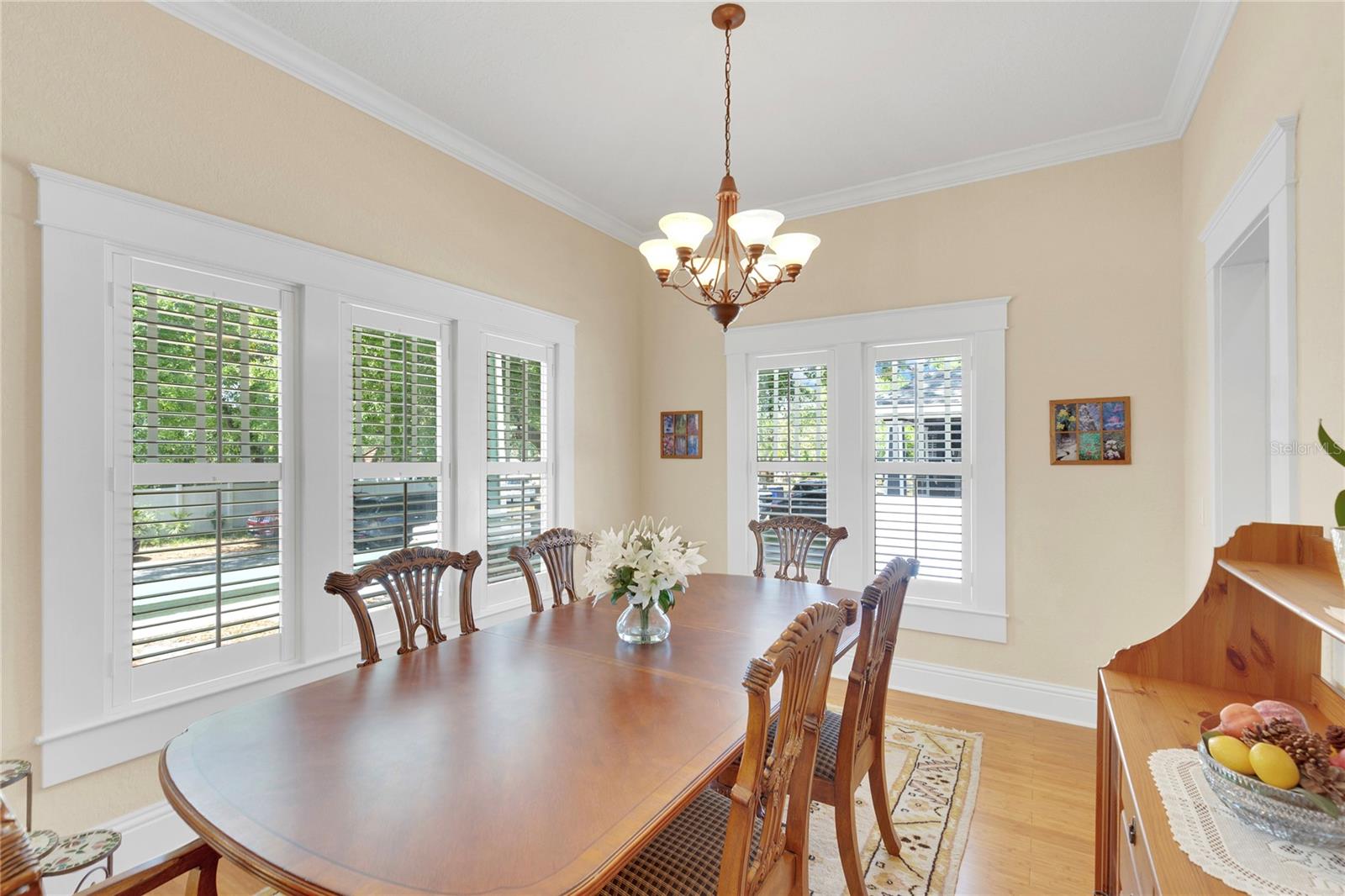 7701 N DARTMOUTH AVE, TAMPA, FL, 33604