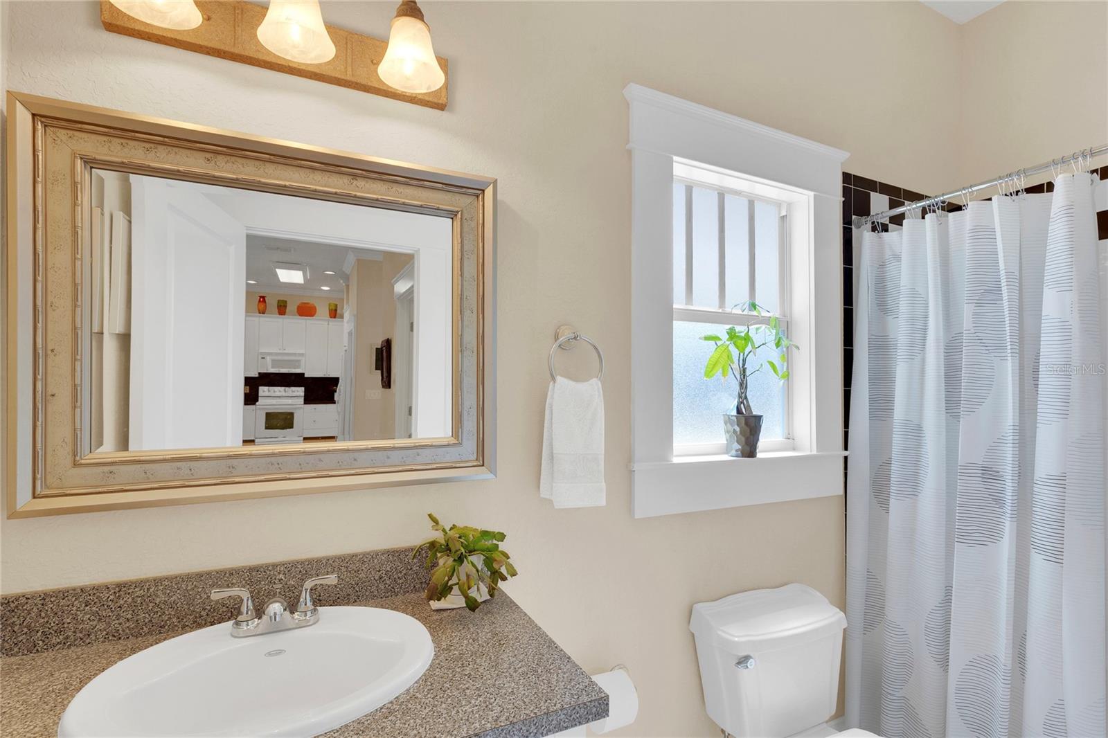 7701 N DARTMOUTH AVE, TAMPA, FL, 33604