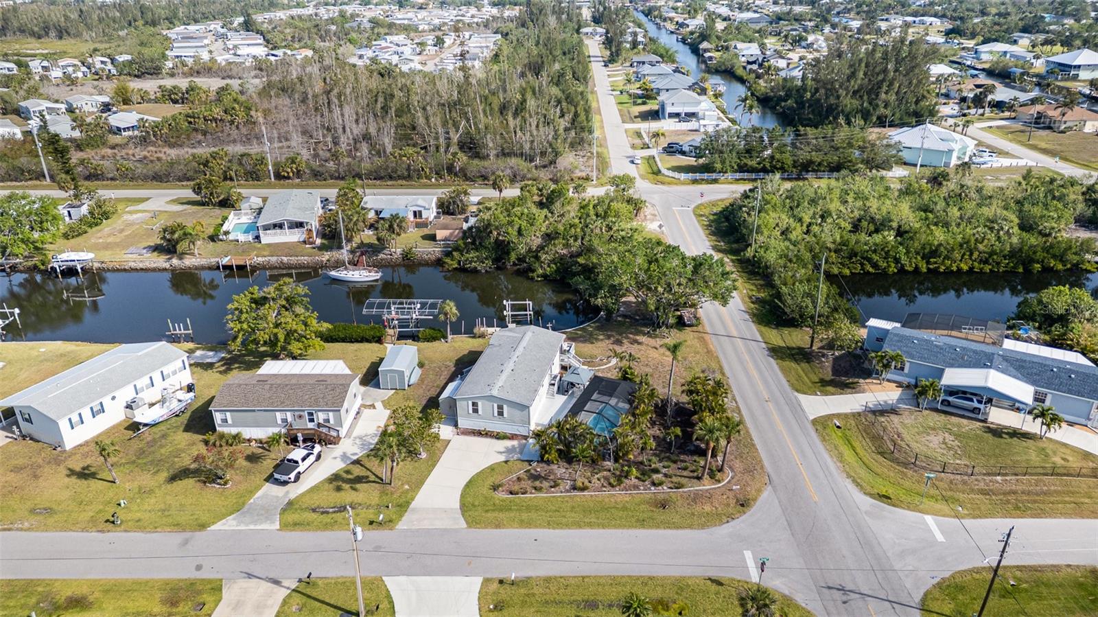 700 DANIA CT, PUNTA GORDA, FL, 33950