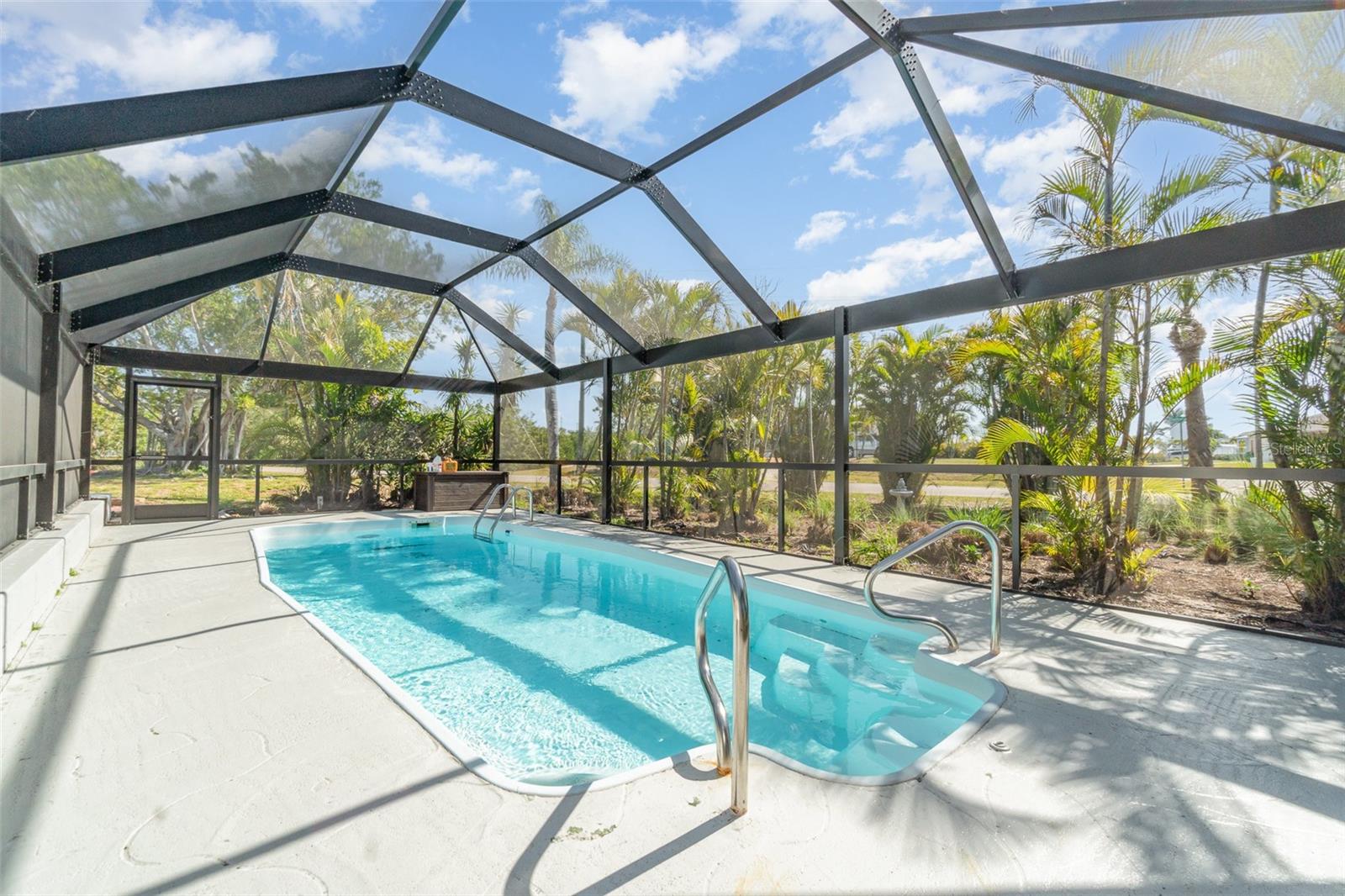700 DANIA CT, PUNTA GORDA, FL, 33950