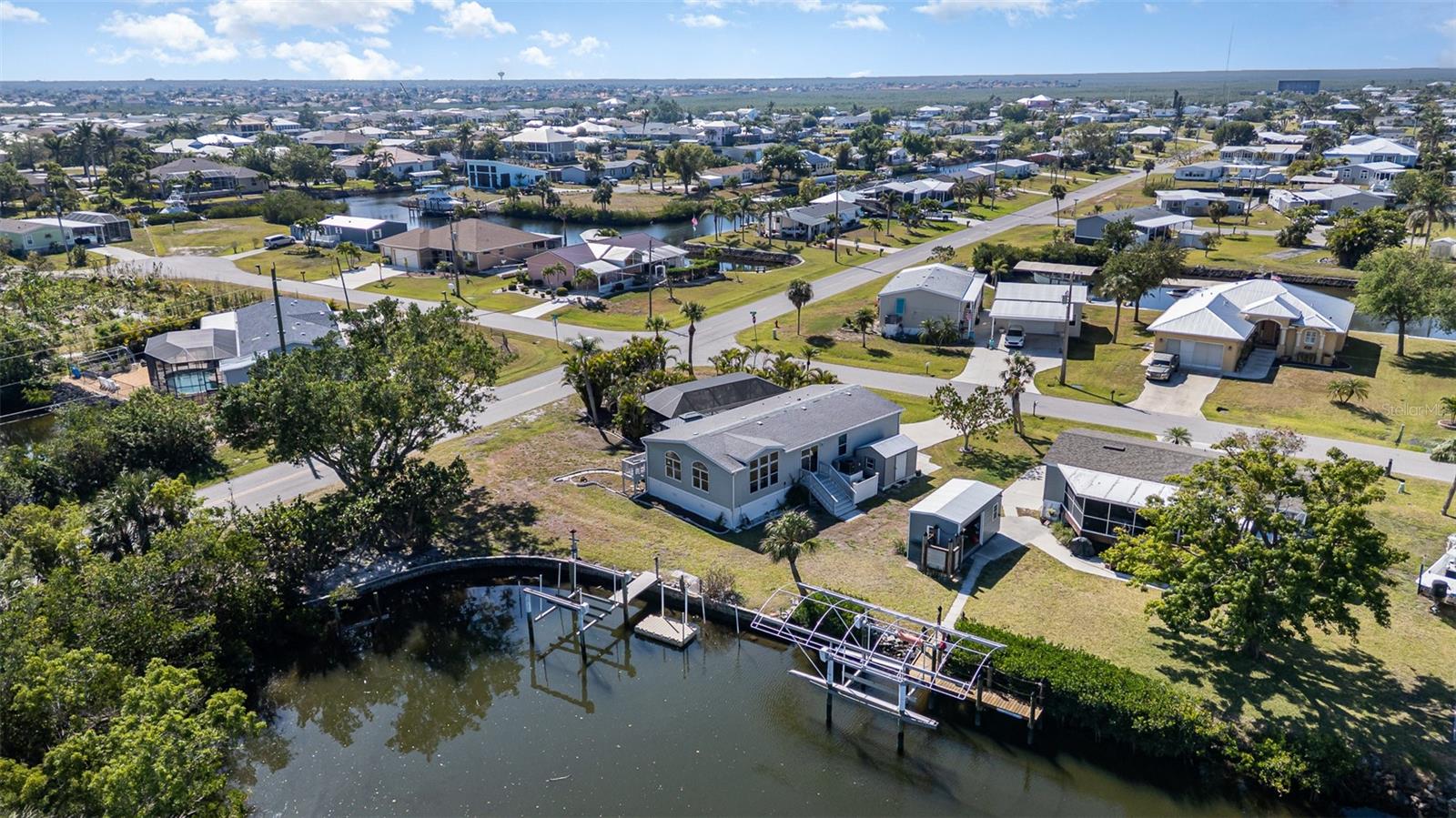 700 DANIA CT, PUNTA GORDA, FL, 33950