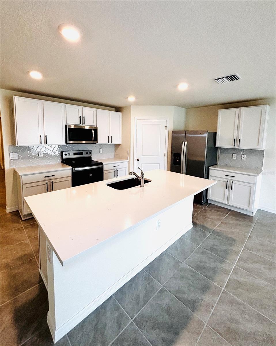 1894 NW 247TH DRIVE, NEWBERRY, FL, 32669