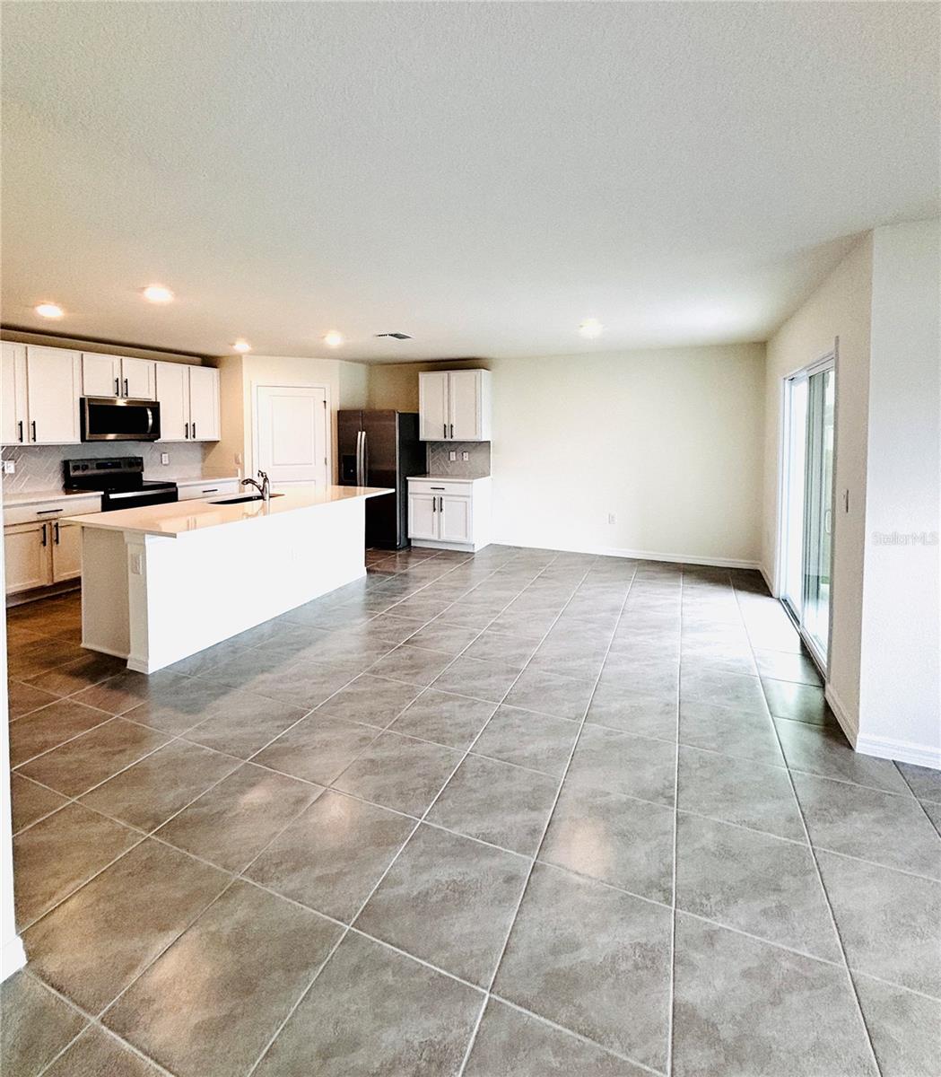 1894 NW 247TH DRIVE, NEWBERRY, FL, 32669