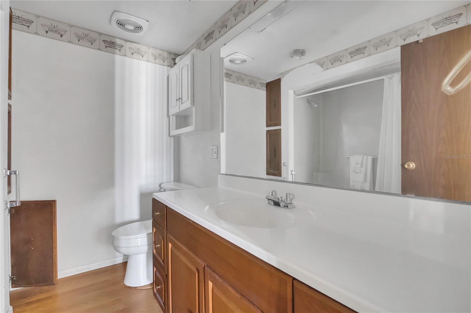 1112 ELKHART CIR, TAVARES, FL, 32778