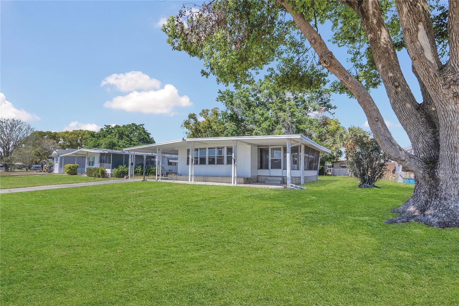 1112 ELKHART CIR, TAVARES, FL, 32778