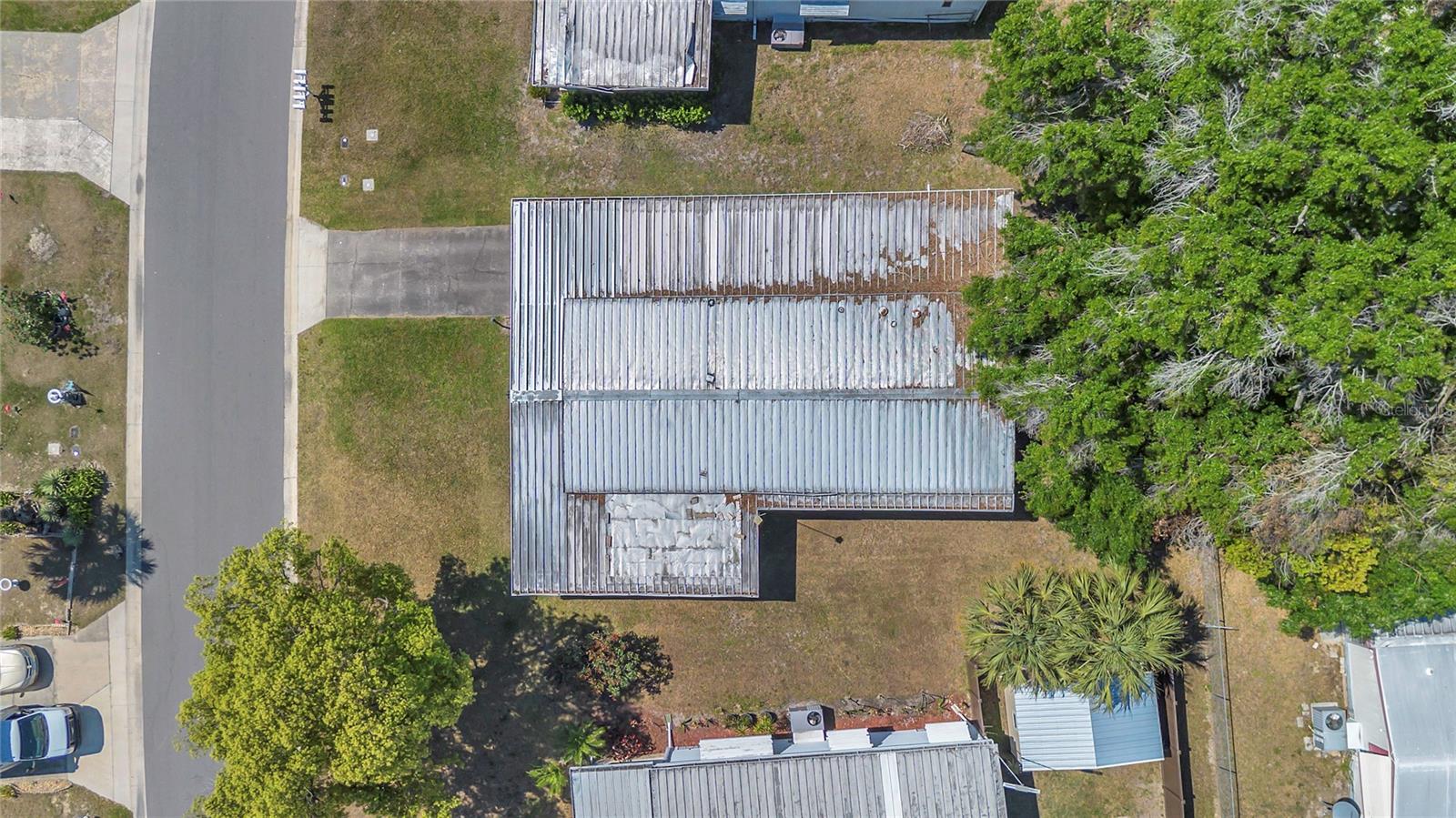 1112 ELKHART CIR, TAVARES, FL, 32778