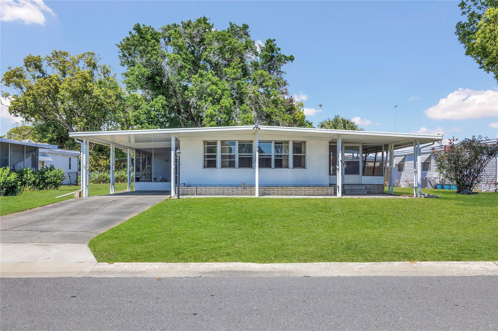 1112 ELKHART CIR, TAVARES, FL, 32778