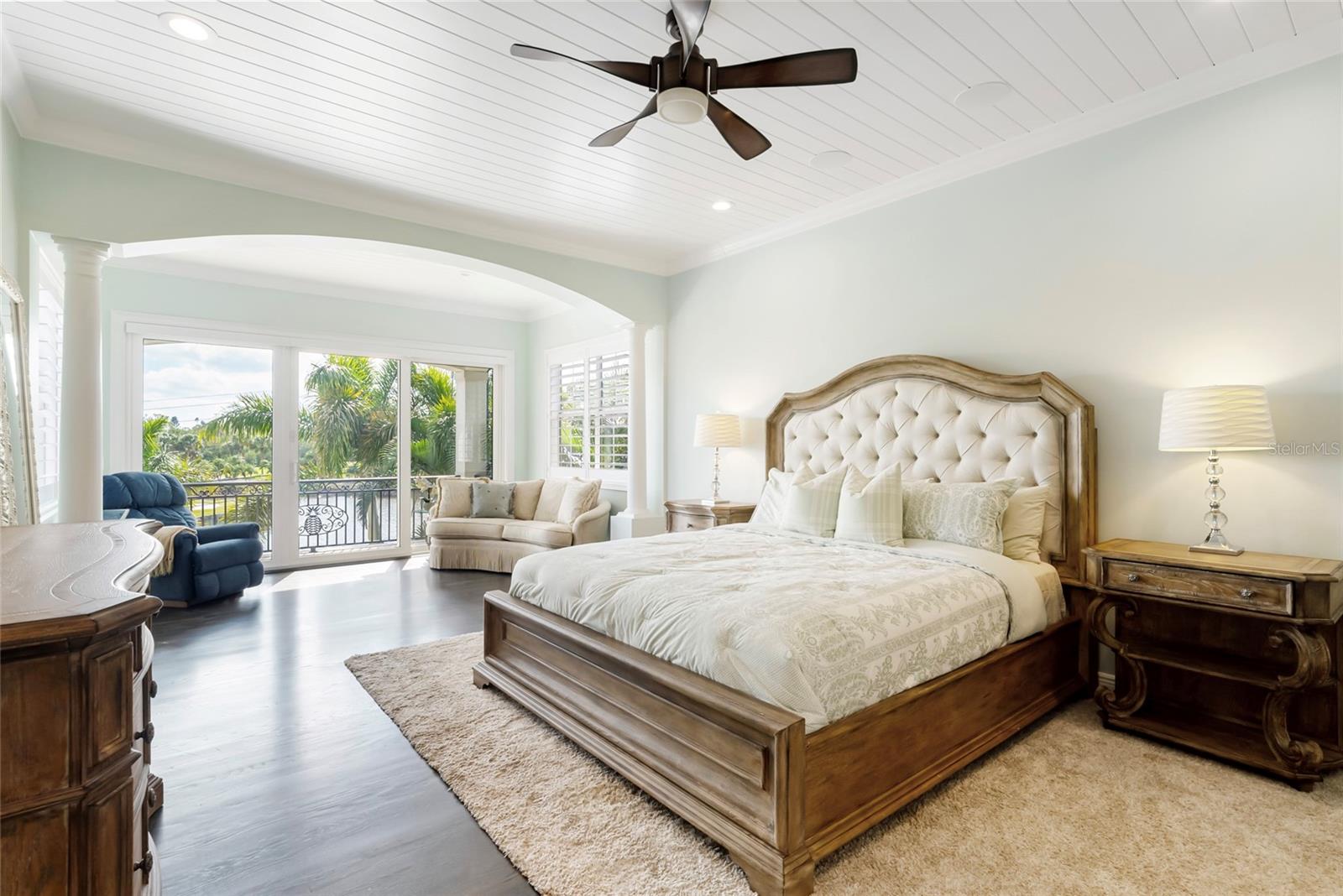 356 BELLEAIR DR NE, ST PETERSBURG, FL, 33704