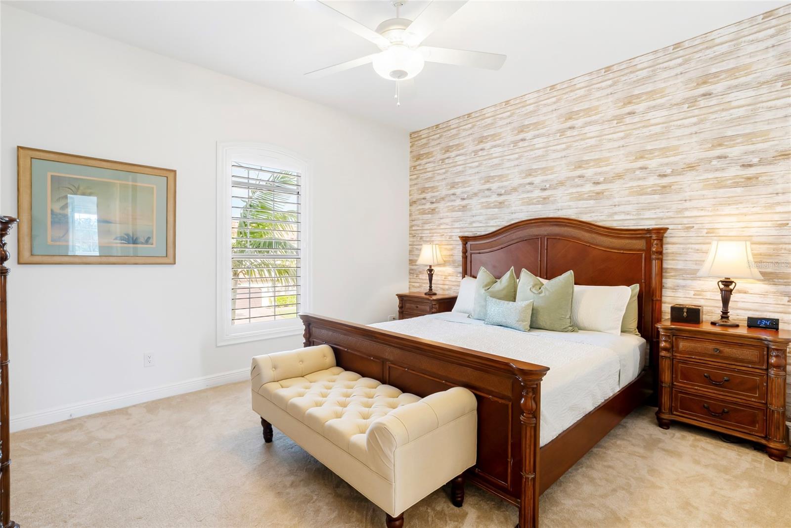 356 BELLEAIR DR NE, ST PETERSBURG, FL, 33704