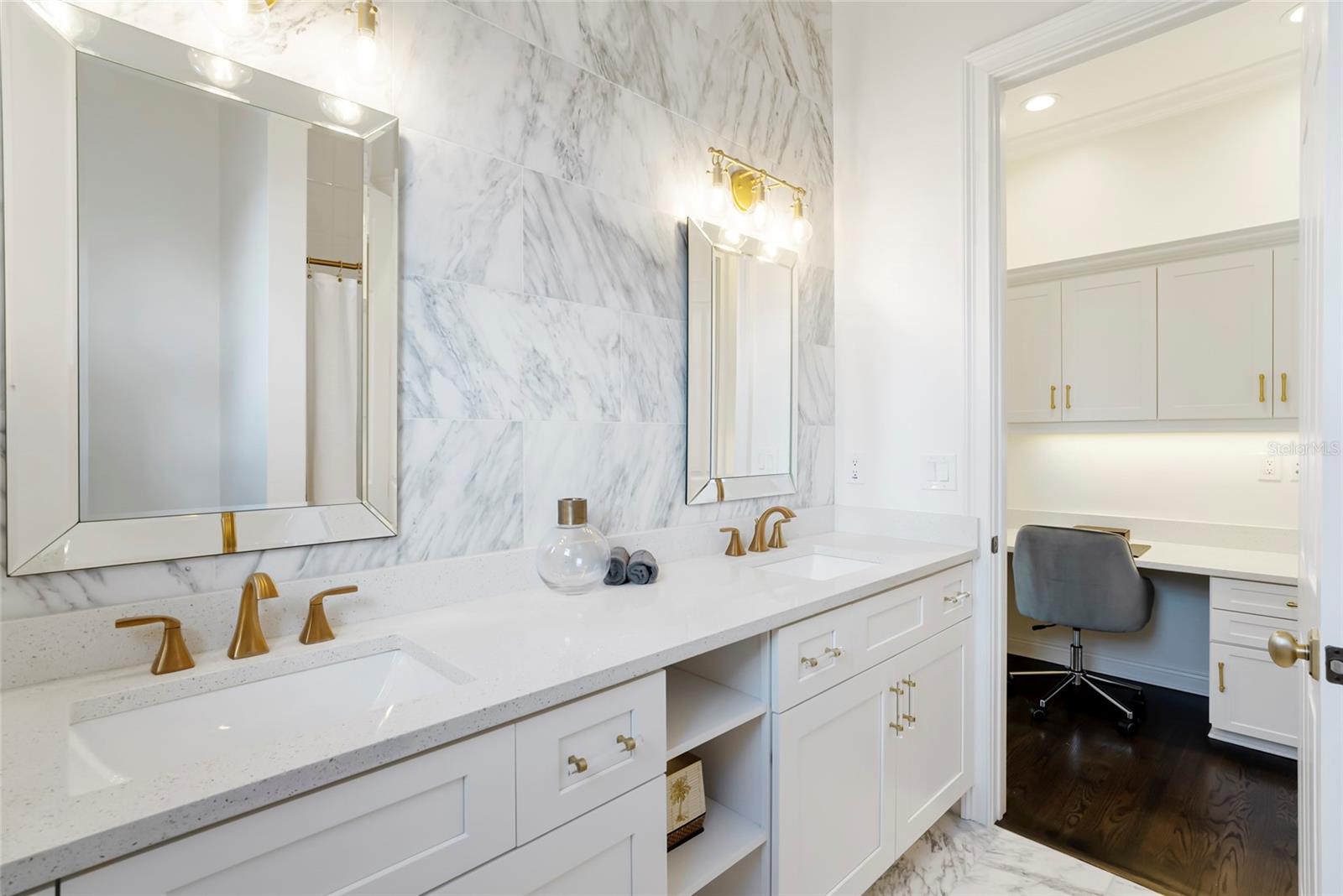 356 BELLEAIR DR NE, ST PETERSBURG, FL, 33704