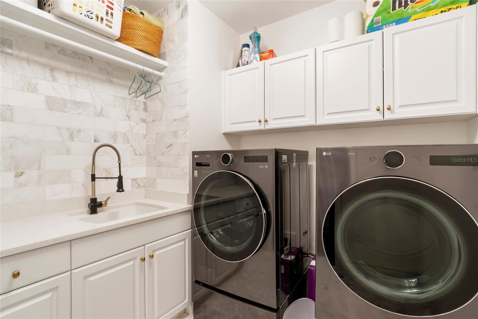 356 BELLEAIR DR NE, ST PETERSBURG, FL, 33704