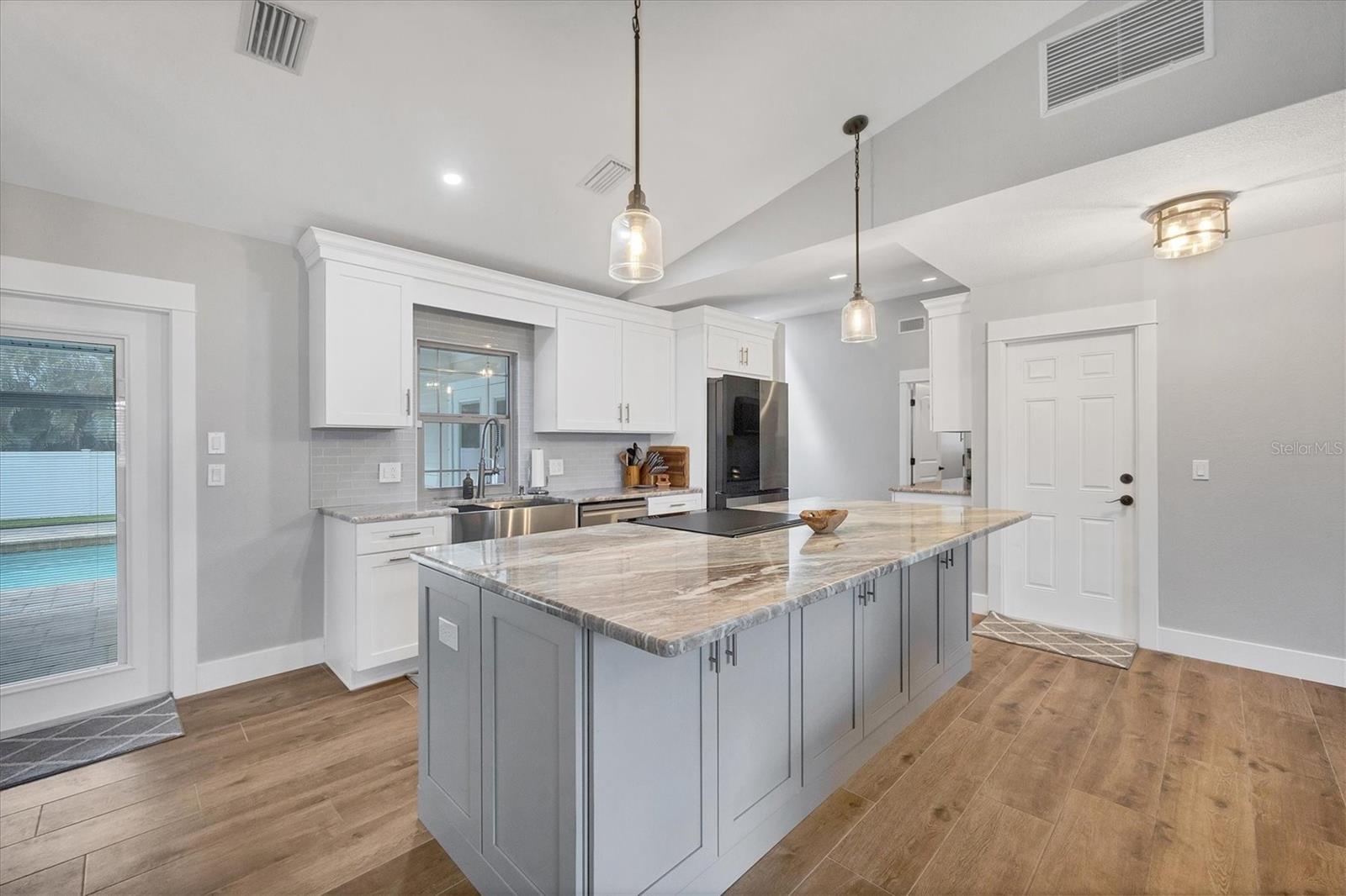 11101 SANDRIFT AVE, ENGLEWOOD, FL, 34224