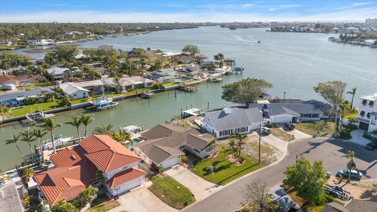 4544 HARBOR HILLS DR, LARGO, FL, 33770