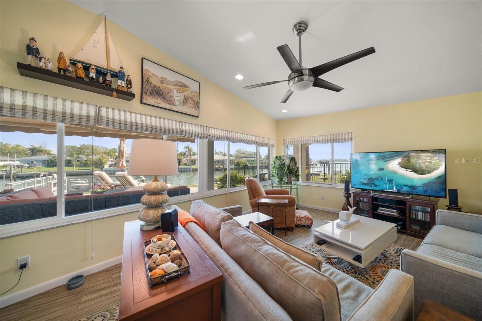 4544 HARBOR HILLS DR, LARGO, FL, 33770