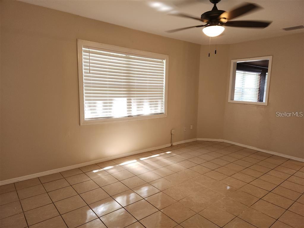 1831 W CENTRAL BLVD, ORLANDO, FL, 32805