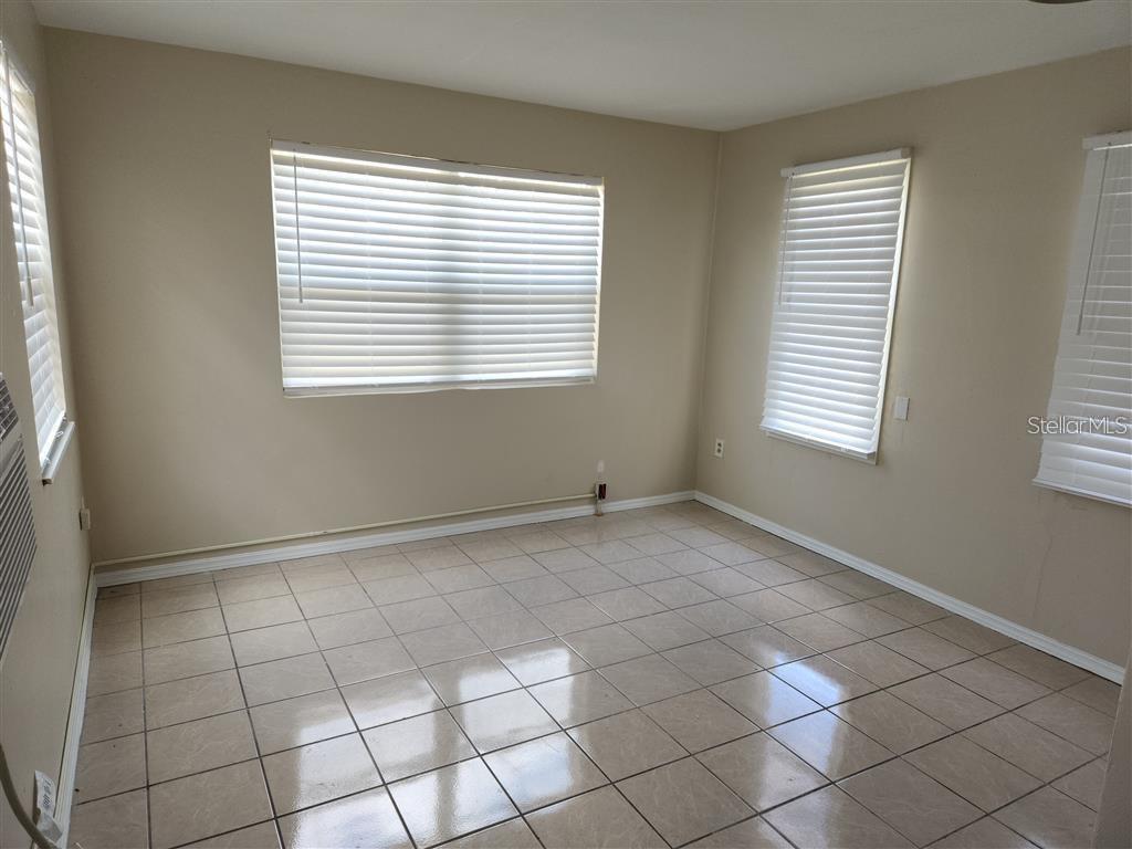 1831 W CENTRAL BLVD, ORLANDO, FL, 32805