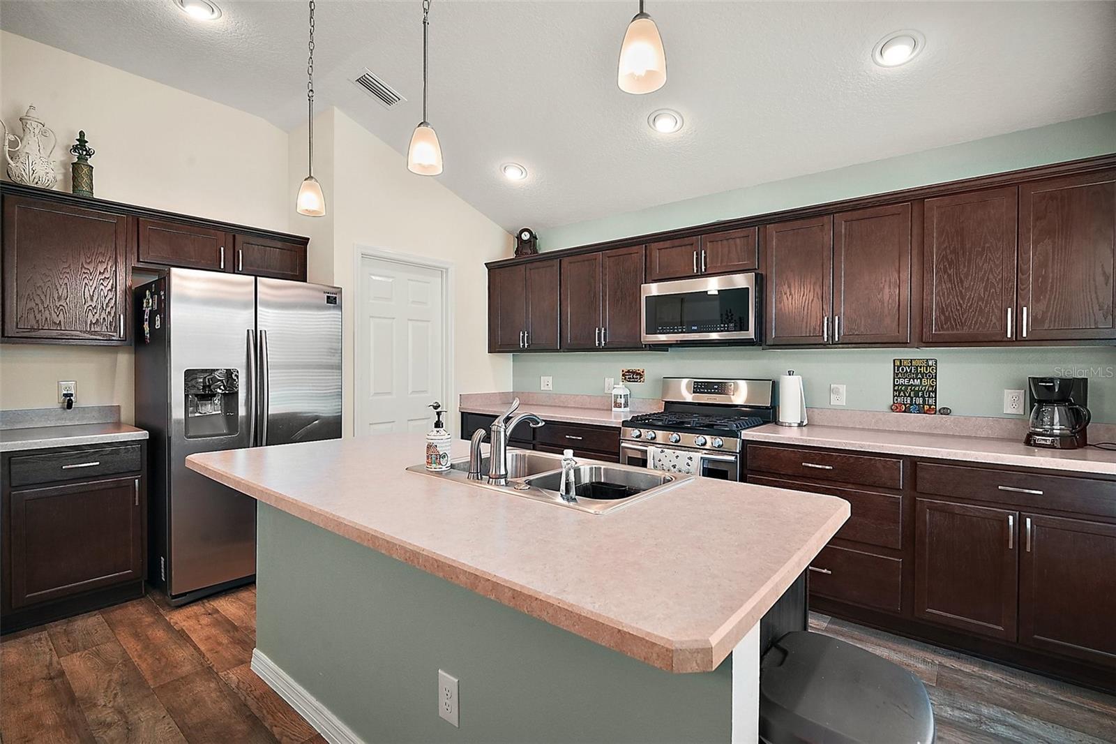 2175 CANNON LOOP, THE VILLAGES, FL, 32163