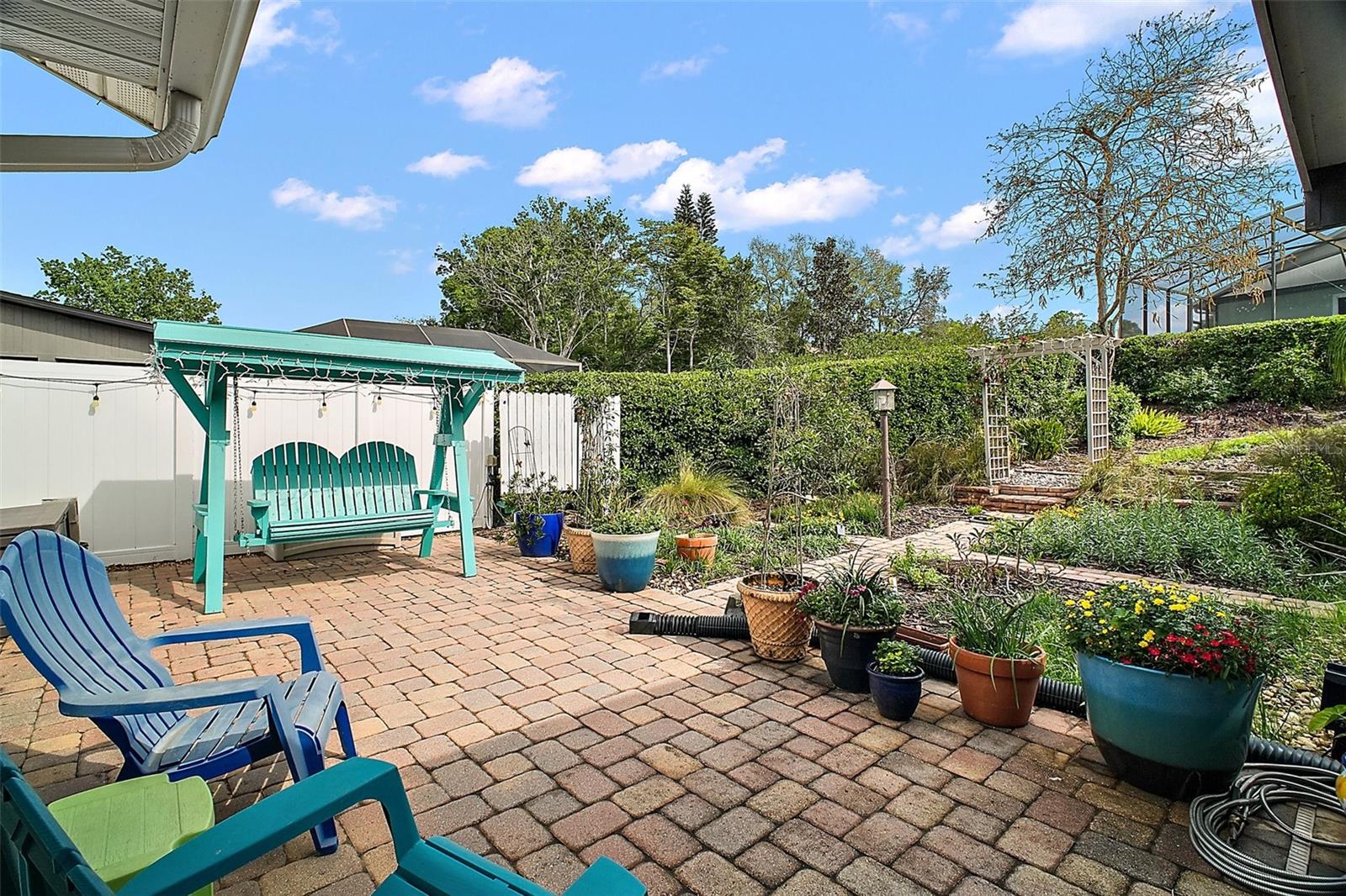 97 HILLSIDE DR, EUSTIS, FL, 32726
