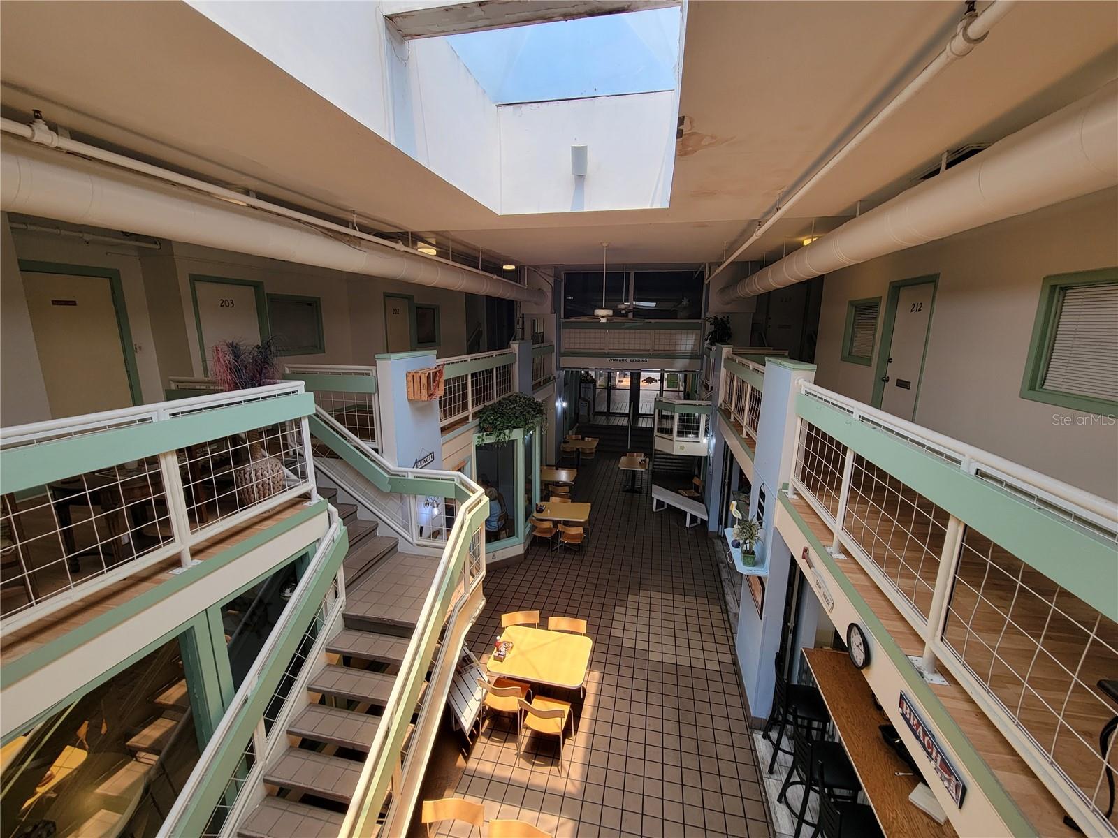 118 E TARPON AVE, TARPON SPRINGS, FL, 34689