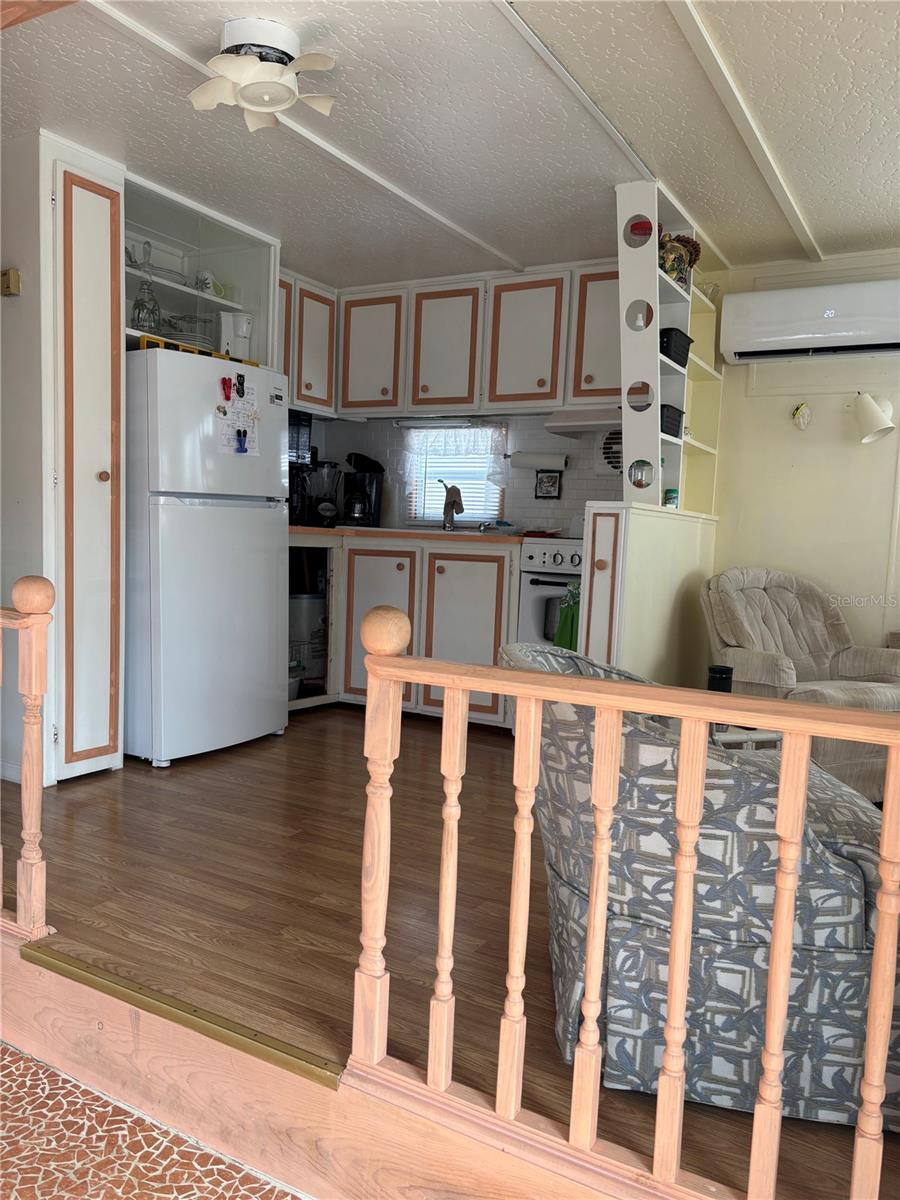 TB8367339 Property Photo