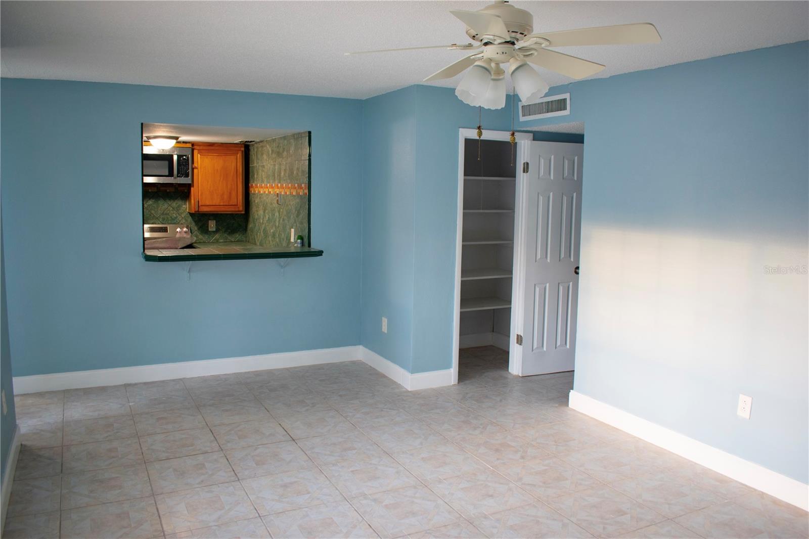 5220 CURRY FORD RD #303, ORLANDO, FL, 32812