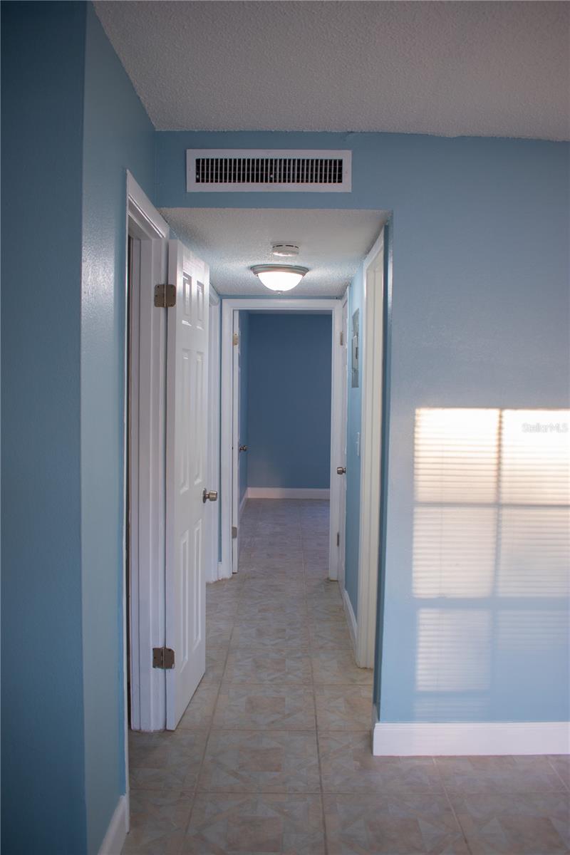 5220 CURRY FORD RD #303, ORLANDO, FL, 32812